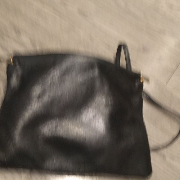 Beautiful genuine shoulder/ click bag by Danier 🌸 - Picture 10 of 12